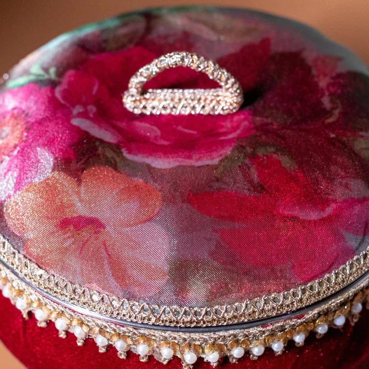 Surkh Ladoo Box (1kg Round) view 1