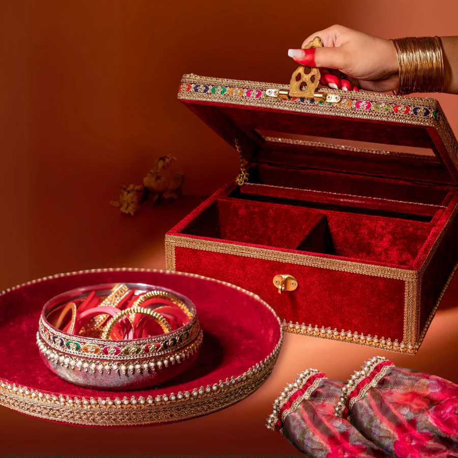 Surkh Chura Ceremony Set